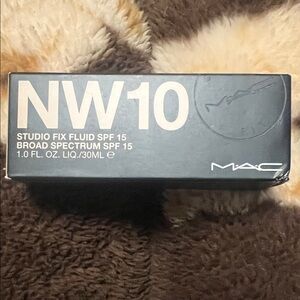 MAC Studio Fix Fluid SPF 15 NW10 New foundation makeup